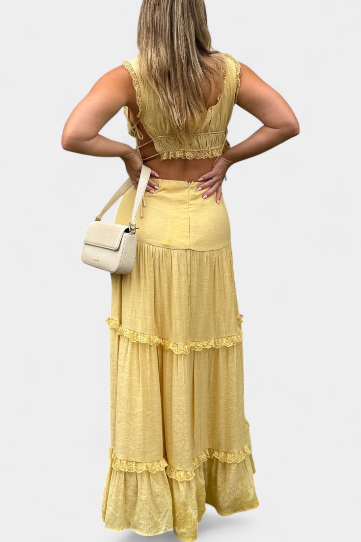 Ilys Romantic Set με Τοπ από Δαντέλα και Μακριά Ογκώδη Φούστα