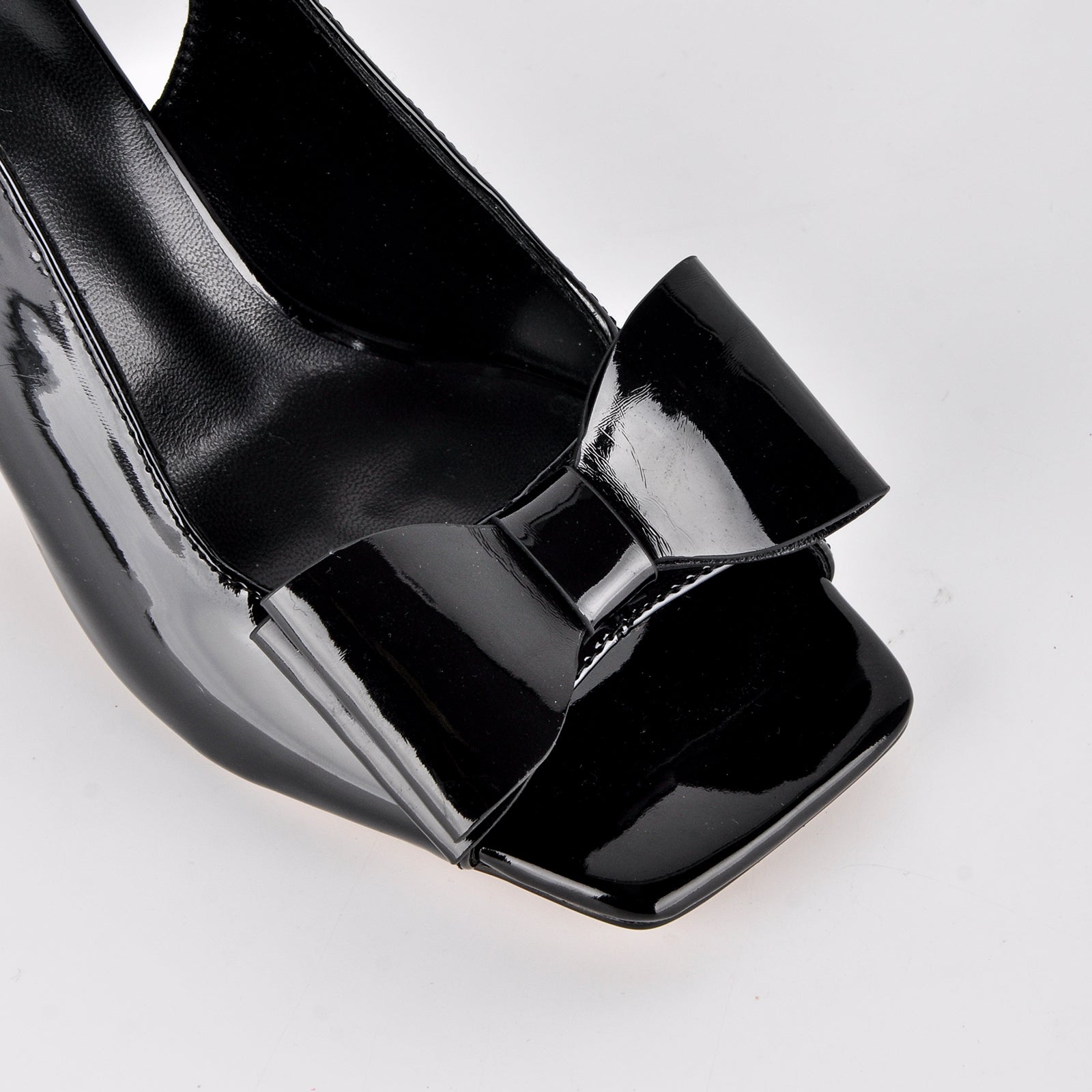 Tahlia | Πέδιλα με Χοντρό Τακούνι, Slingback, Φιόγκο και Ανοιχτή Μύτη