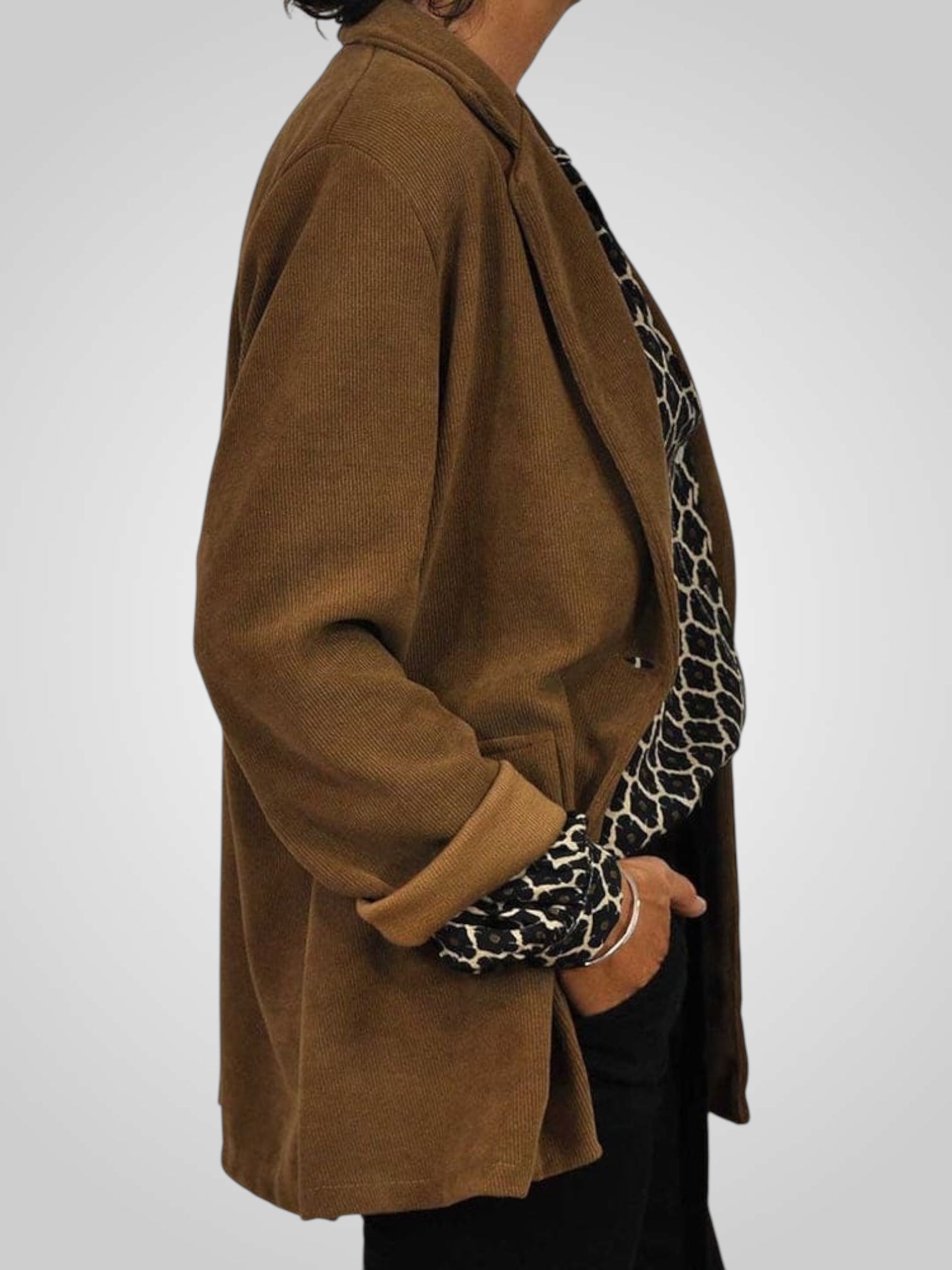 Νέλα | Κομψό Λαιμόκοψη V σχήματος Μπλούζα με Geometric Pattern 