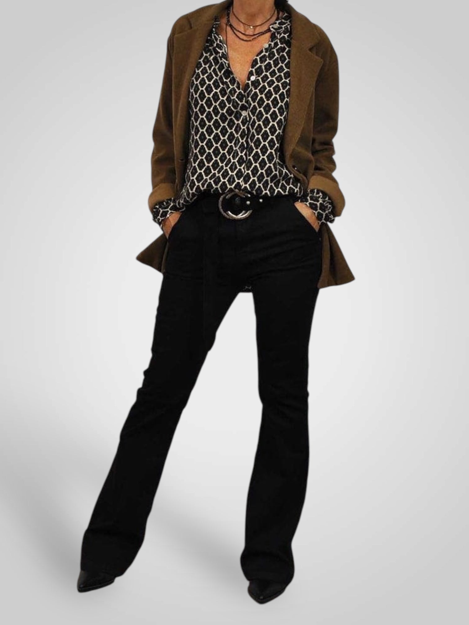 Νέλα | Κομψό Λαιμόκοψη V σχήματος Μπλούζα με Geometric Pattern 